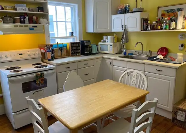 Property at 101 Fayerweather St Unit 2, Cambridge, MA, 02138, 3 beds, 1 bath, [object Object]