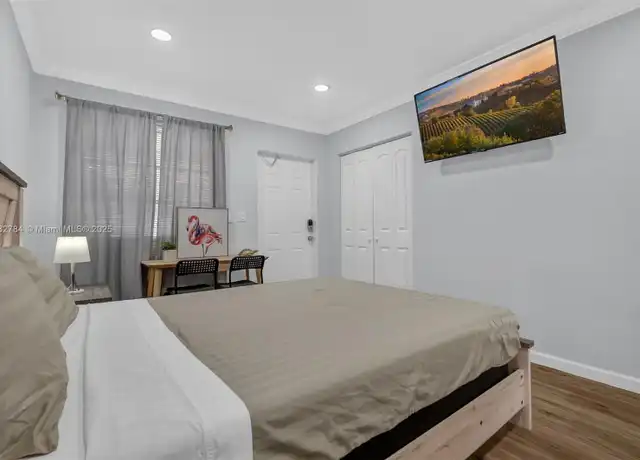 Property at 1716 SW 11th Ct Unit 2, Fort Lauderdale, FL, 33312, 1 bed, 1 bath, [object Object]
