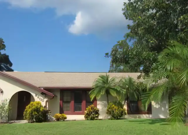 Property at 2200 Oakview Cir, Saint Cloud, FL, 34769, 3 beds, 2 baths, [object Object]