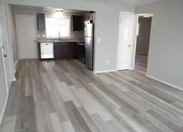 Property at 11025 16th Ave SW Unit 202, Seattle, WA, 98146, 2 beds, 1 bath, [object Object]