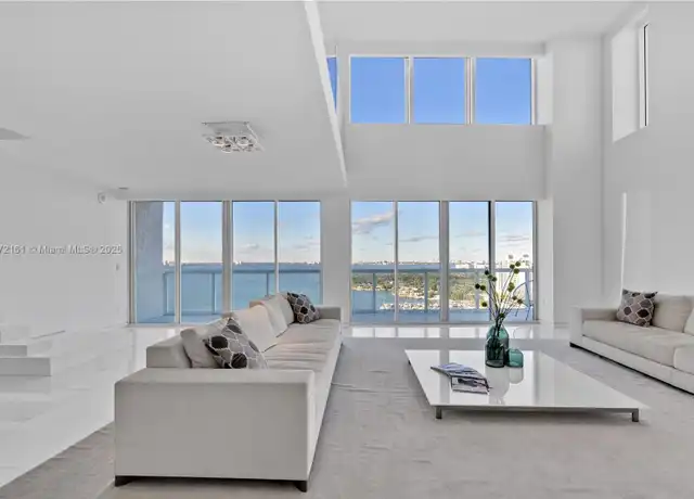 Property at 10 Venetian Way #4, Miami Beach, FL, 33139, 3 beds, 3.5 baths, [object Object]