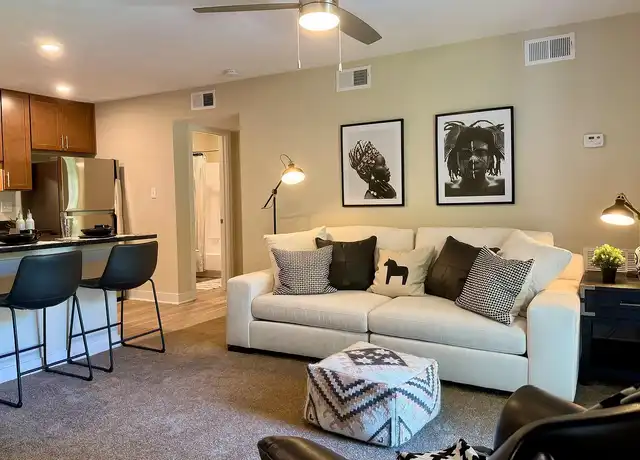 Property at St. Andrews Apartments - 525 Dartmoor Dr, Newport News, VA, 23608, 1 bed, 1 bath, [object Object]