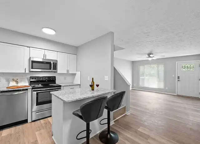 Property at 8Ninety at Loveland - 890 W Loveland Ave, Loveland, OH, 45140, 1 bed, 1 bath, [object Object]