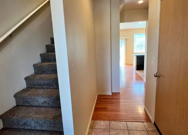 Property at 1620 W Lee St #4, Moses Lake, WA, 98837, 3 beds, 2.5 baths, [object Object]