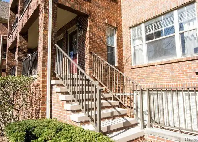 Property at 1331 S Main St, Royal Oak, MI, 48067, 2 beds, 2 baths, [object Object]