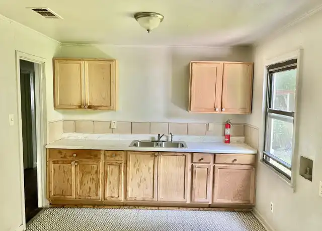 Property at 3216 Brady St, Baton Rouge, LA, 70805, 3 beds, 1 bath, [object Object]