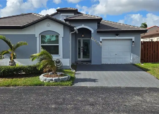 Property at 15717 SW 80th Ln, Miami, FL, 33193, 3 beds, 2 baths, [object Object]