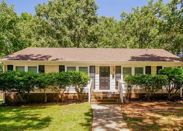 Property at 6725 Barrington Dr, Charlotte, NC, 28215, 3 beds, 1 bath, [object Object]