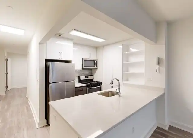 Property at 10 Hanover St Unit 5K, New York, NY, 10005, 0 beds, 1 bath, [object Object]