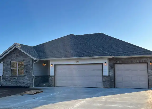 Property at 1362 S Mahn Ave, Springfield, MO, 65802, 3 beds, 2 baths, [object Object]