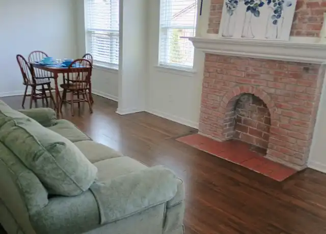 Property at 1312 S Quaker Ave Apt 1, Tulsa, OK, 74120, 1 bed, 1 bath, [object Object]