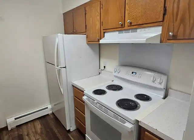 Property at 604 N Black River St Unit 102, Sparta, WI, 54656, 2 beds, 1 bath, [object Object]