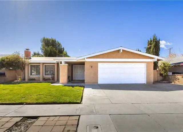 Property at 2518 E Avenue R2, Palmdale, CA, 93550, 4 beds, 2 baths, [object Object]
