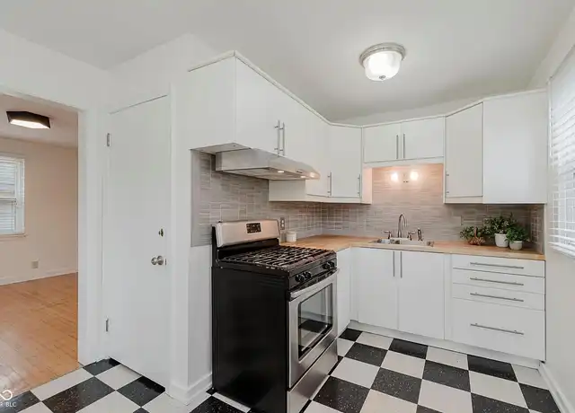 Property at 4236 Winthrop Ave, Indianapolis, IN, 46205, 2 beds, 1 bath, [object Object]