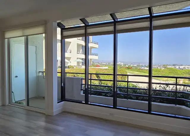 Property at 200 Paris Ln #107, Newport Beach, CA, 92663, 1 bed, 1 bath, [object Object]