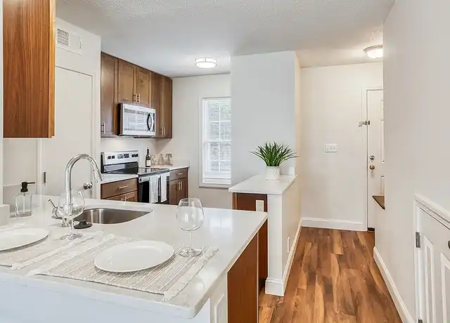 Property at Windsor Ridge at Westborough - 1 Windsor Ridge Dr, Westborough, MA, 01581, 1-3 bed, 1-2.5 bath, [object Object]