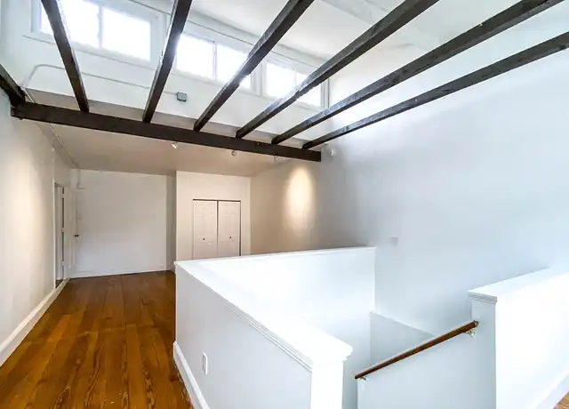 Property at 462 E Cross St Unit B, Baltimore, MD, 21230, 1 bed, 1 bath, [object Object]