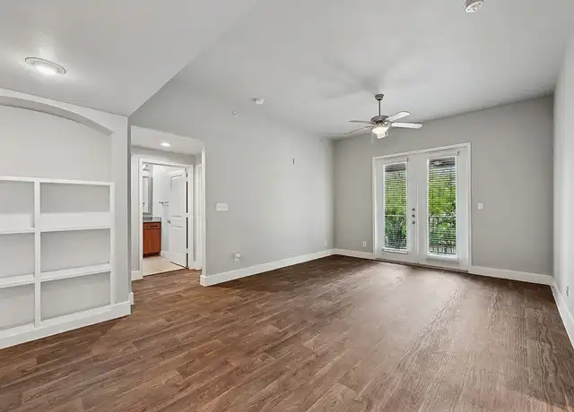 Property at San Cierra - 15500 Cutten Rd, Houston, TX, 77070, 1-3 bed, 1-3 bath, [object Object]