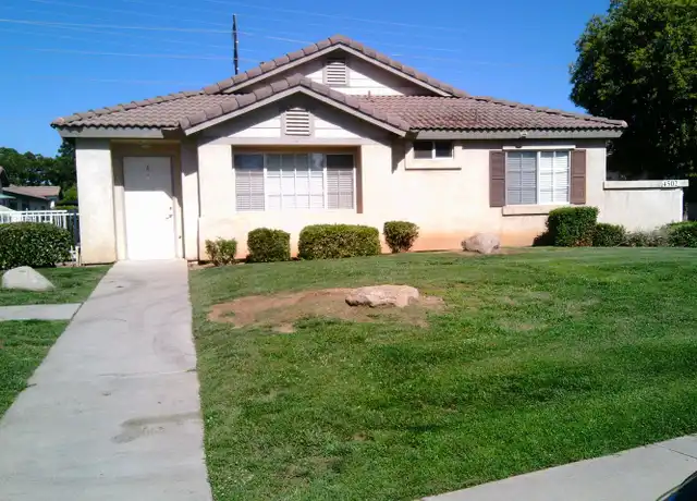 Property at 4502 Pebble Creek Dr Unit A, Bakersfield, CA, 93312, 3 beds, 2 baths, [object Object]