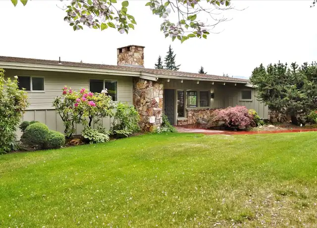Property at 500 19th St NE, East Wenatchee, WA, 98802, 4 beds, 2 baths, [object Object]