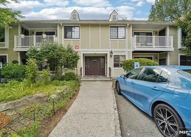 Property at 19 Foxwood Dr Unit J, Morris Plains, NJ, 07950, 1 bed, 1.5 baths, [object Object]