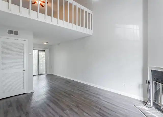 Property at 121 Goodson Ave Unit P, Chattanooga, TN, 37405, 1 bed, 1 bath, [object Object]