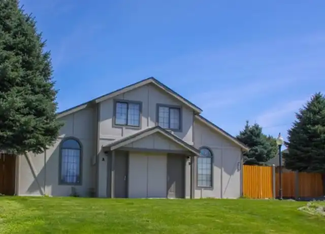 Property at 1015 S Juniper Dr Unit 1015B, Moses Lake, WA, 98837, 1 bed, 1 bath, [object Object]
