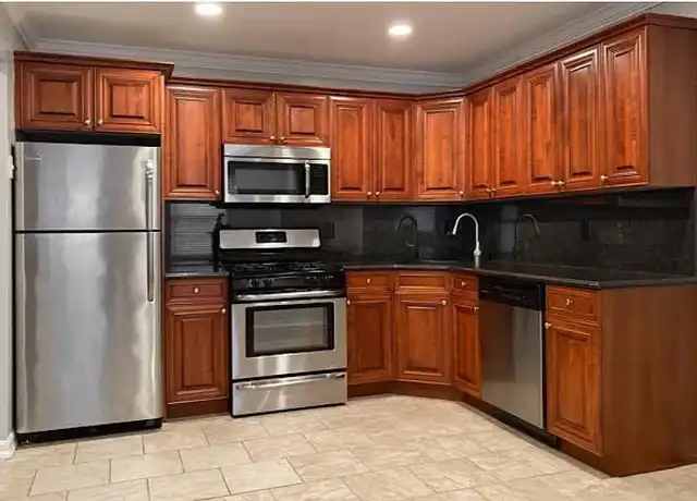 Property at Fairfield Connetquot - 115 Connetquot Ave, East Islip, NY, 11730, 1-3 bed, 1-2 bath, [object Object]