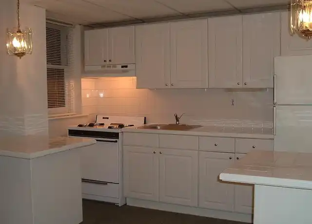 Property at Drexel Court Apartments - 4211 Woodland Ave, Drexel Hill, PA, 19026, 1 bed, 1 bath, [object Object]