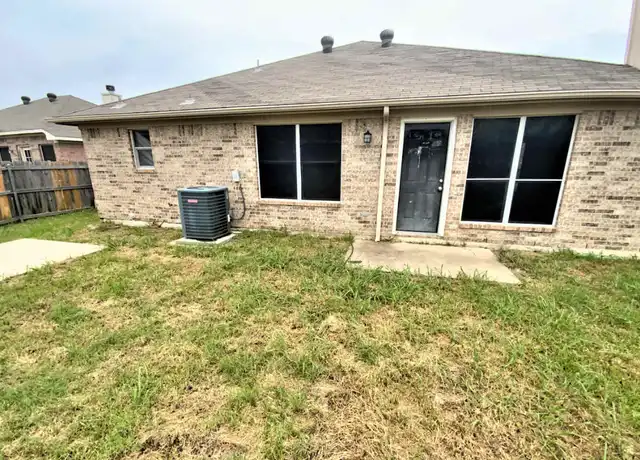 Property at 6901 Evening Shade Ln, Arlington, TX, 76002, 3 beds, 2 baths, [object Object]