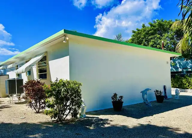 Property at 13 N Blackwater Ln, Key Largo, FL, 33037, 2 beds, 1.5 baths, [object Object]