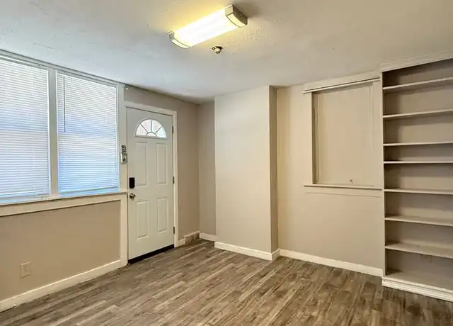 Property at 4915 Chicago St Unit 3, Omaha, NE, 68132, 1 bed, 1 bath, [object Object]