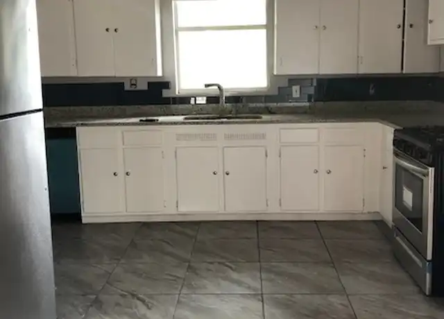 Property at 713 Mount Auburn Ave, Dallas, TX, 75223, 2 beds, 2 baths, [object Object]