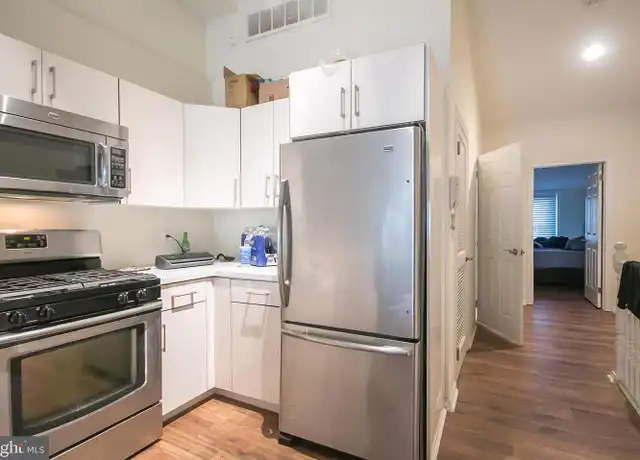 Property at 229 Market St Unit 3, Philadelphia, PA, 19106, 1 bed, 1 bath, [object Object]