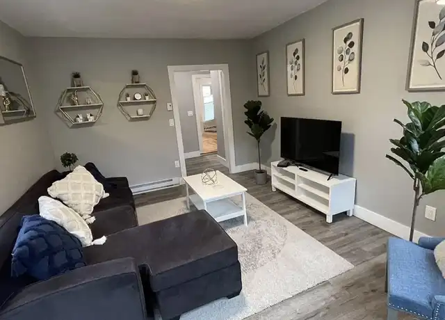 Property at 33 Gilman St Unit 2, Somerville, MA, 02145, 3 beds, 1 bath, [object Object]