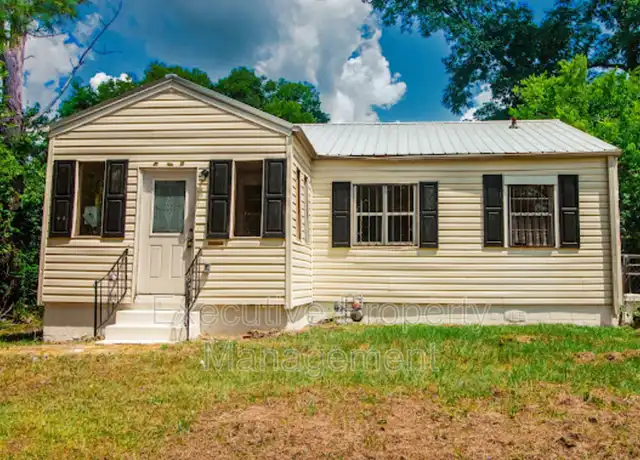 Property at 608 40th Pl, Fairfield, AL, 35064, 2 beds, 1 bath, [object Object]