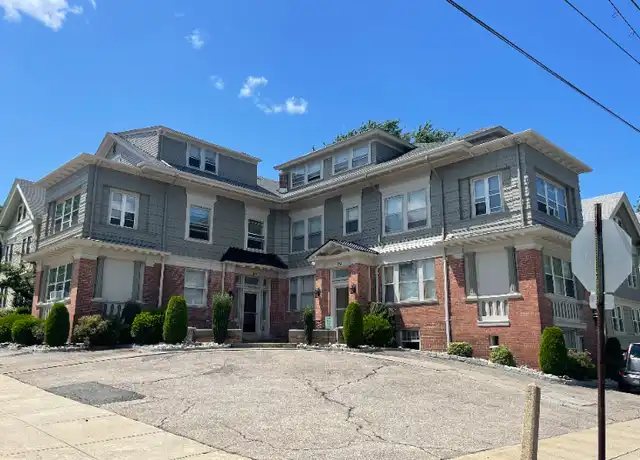 Property at 372 Lloyd Ave Unit 10, Providence, RI, 02906, 1 bed, 1 bath, [object Object]