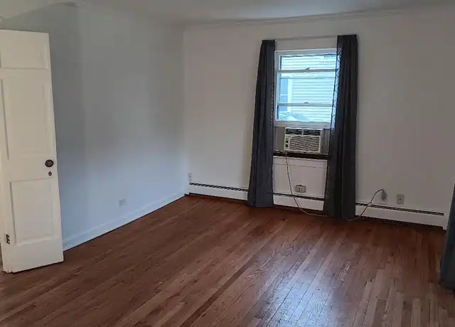 Property at 14440 Kolmar Ave, Midlothian, IL, 60445, 3 beds, 1 bath, [object Object]