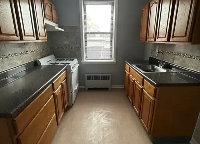 Property at 4 Chestnut St, East Orange, NJ, 07018, 1 bed, 1 bath, [object Object]