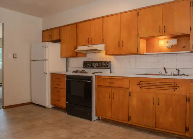 Property at 420 W Mather St Unit 6, Alton, IL, 62002, 2 beds, 1.5 baths, [object Object]