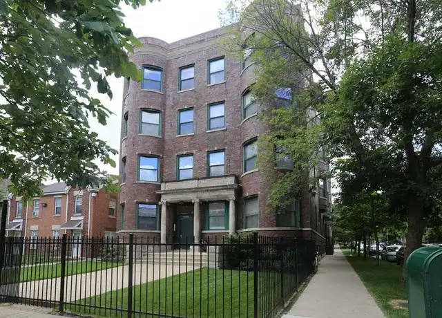 Property at 4654 Malden St Unit 2, Chicago, IL, 60640, 2 beds, 1 bath, [object Object]