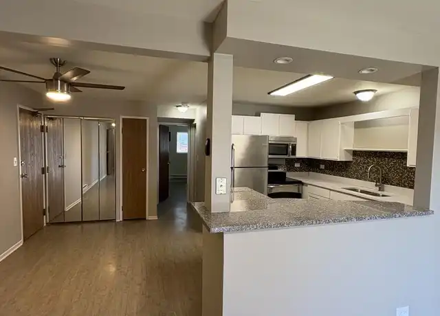 Property at 1300 N Geneva Dr Unit 1B, Palatine, IL, 60074, 1 bed, 1 bath, [object Object]