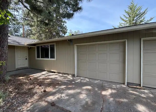 Property at 210 SW 15th St Unit 212, Bend, OR, 97702, 2 beds, 1 bath, [object Object]
