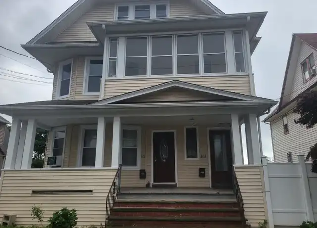 Property at 201 Bronx Ave Unit 203, Bridgeport, CT, 06606, 3 beds, 1 bath, [object Object]