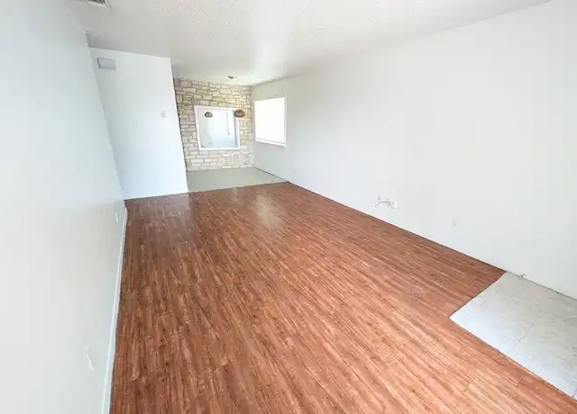Property at 908 Allen St, San Marcos, TX, 78666, 2 beds, 1 bath, [object Object]