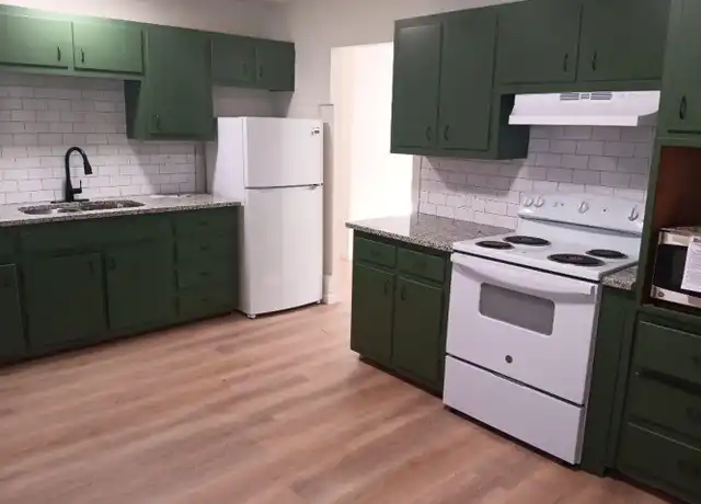 Property at 420 Rhode Island St SE, Albuquerque, NM, 87108, 2 beds, 1 bath, [object Object]