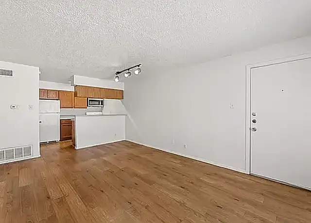 Photo of 1706 Patton Ln, Austin, TX 78723