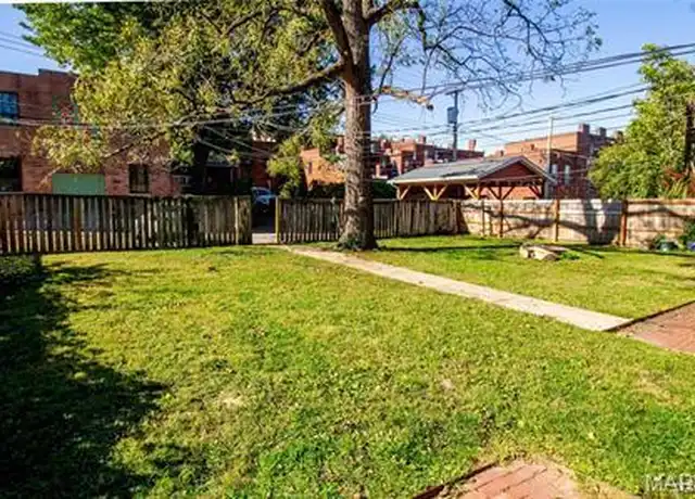 Property at 2419 S 10th St, Saint Louis, MO, 63104, 2 beds, 1 bath, [object Object]