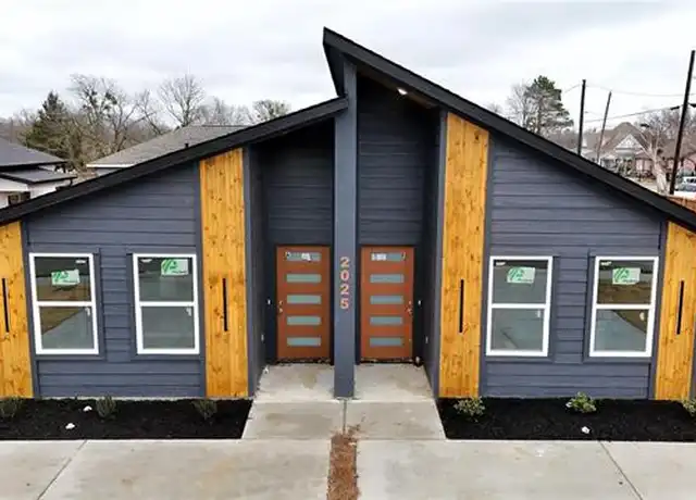 Property at 2015 Stuart St Unit A, Greenville, TX, 75401, 3 beds, 2 baths, [object Object]