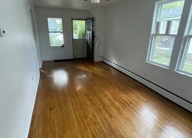 Property at 1826 Maryland Ave, Superior, WI, 54880, 2 beds, 1 bath, [object Object]